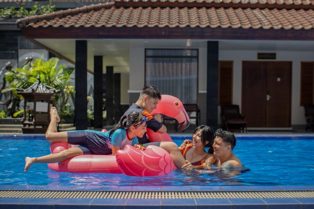 Hotel Keluarga di Kaliurang dengan Kolam Renang Luas