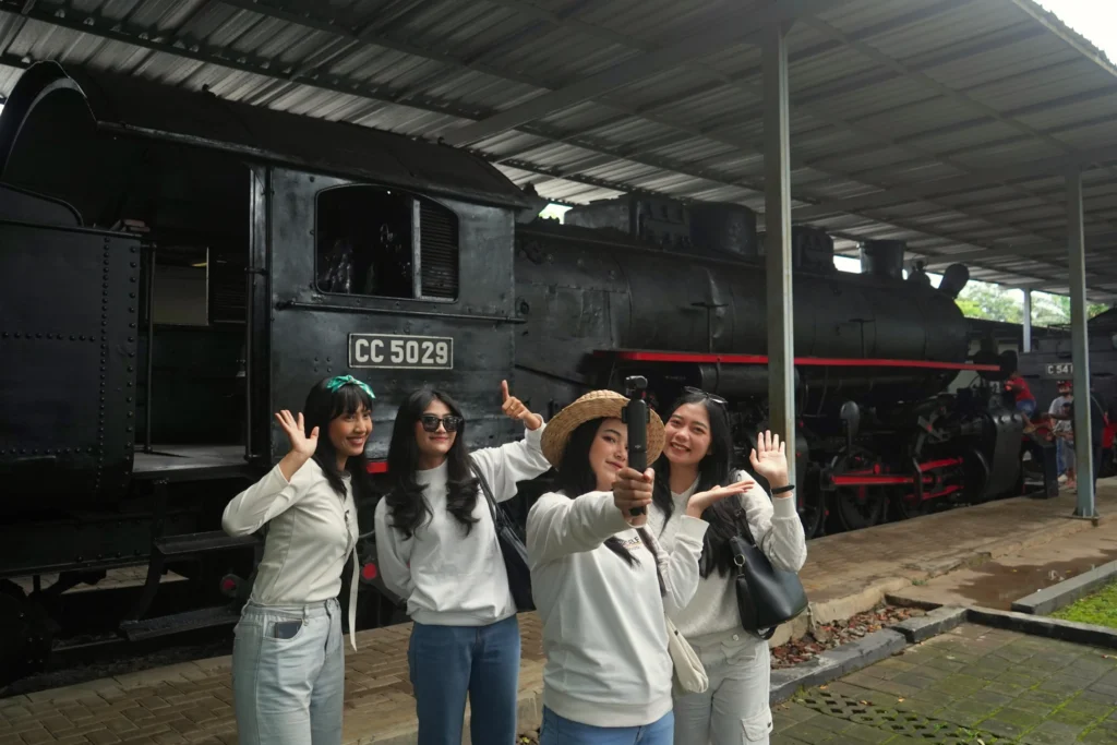 Cerita Bandungan, Promo, Bundling, Paket, Menginap, Staycation, April, Griya Persada, Griya Persada Bandungan, Griya Persada Hotel, Celosia, Gedong Songo, Bentang Ambarawa, Benteng Fort Wilem Ambarawa, KAI Ambarawa, Fun, Keluarga, Hotel Keluarga