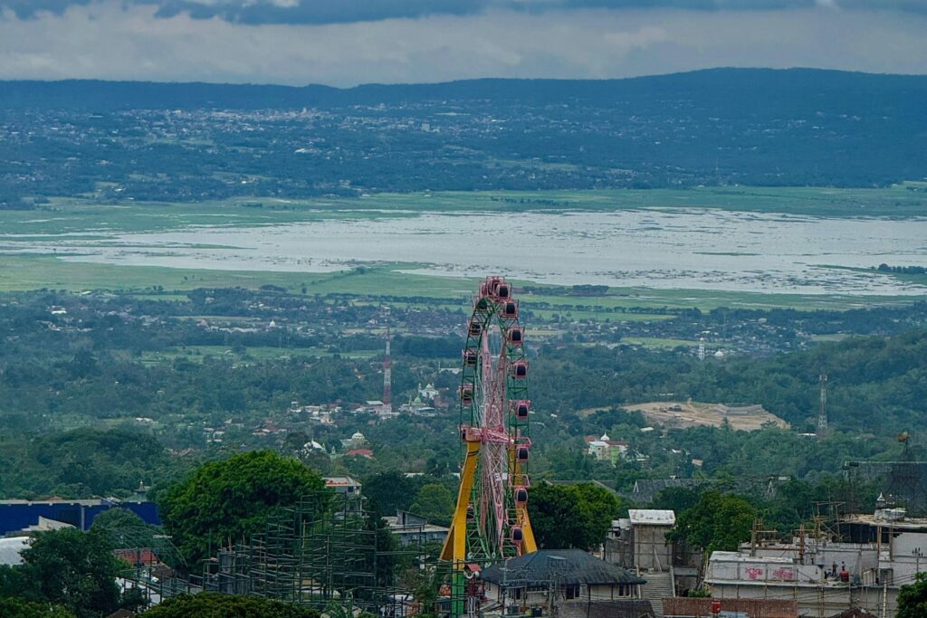 view bandungan rawa pening ambarawa