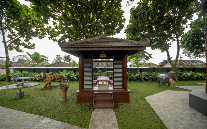 Gazebo (1)